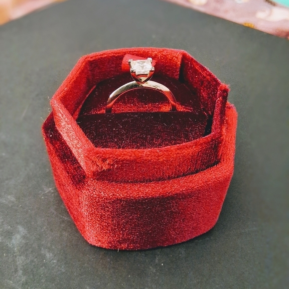 Moissanite 1ct Princess Cut Sterling Silver Ring Size 8 - New - Picture 3 of 10